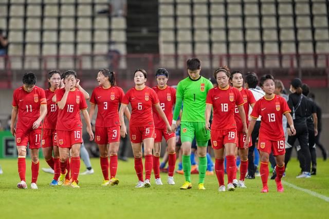 女红卫兵之乱淫h文全文